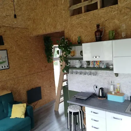 One House * Chojna